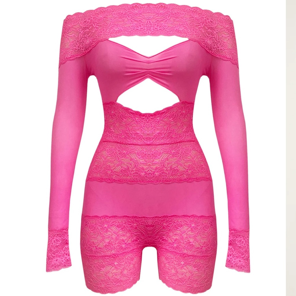 COPY - Davina Sleeved Romper Harlot Pink